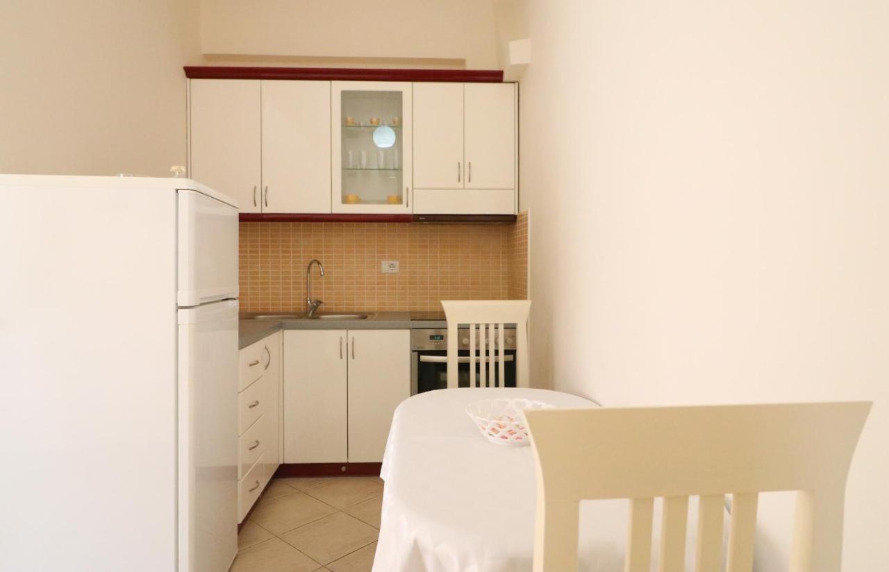 Apartments Vila Roboci Sarandë Exterior foto